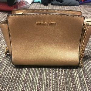 Michael Kors Crossbody